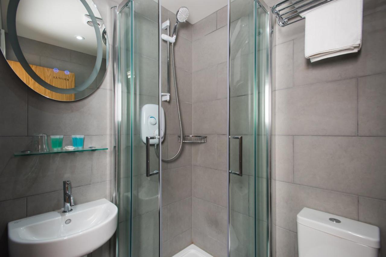 Caring 3* Londres