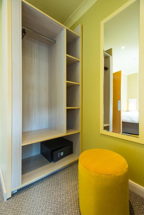 Caring 3* Londres